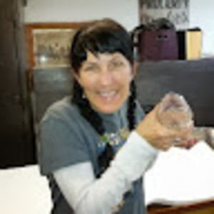 Meet your Posher, Monica